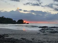 Playa Pelada/N. Guiones Luxury home, 5 min. Walk to Beach and Restaurants