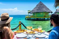 Punta Caracol Acqua Lodge - Frühstück