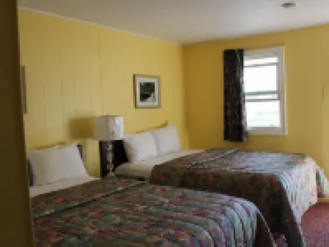 Imperial Inn 1000 Islands Hotels in Gananoque