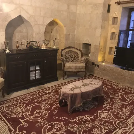 Kasr-I Abbas Hotel