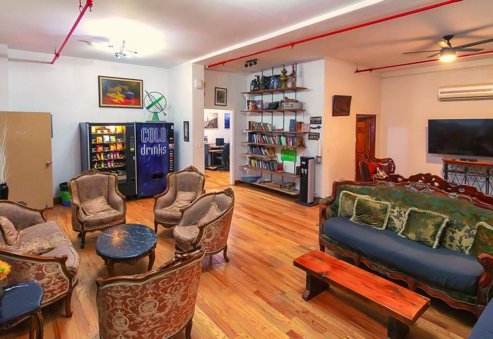 1. NY 무어 호스..