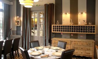 Relais Saint Louis, Logis