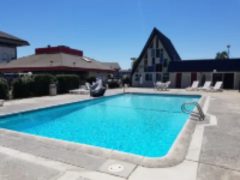 Economy Inn Fresno Yosemite '''Newly Remodeled'''