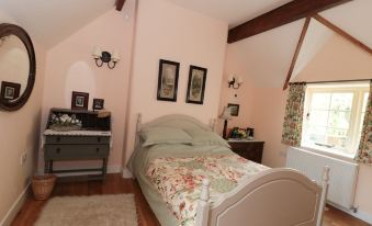 Just A Cottage, Newlands Farm