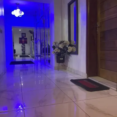 Bi-Hotel 1
