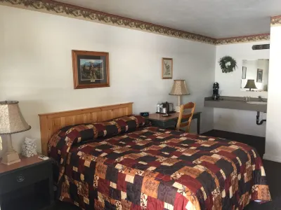 Rustic Inn Motel