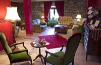 Hotel Casona Los Caballeros Hotels in Viveda