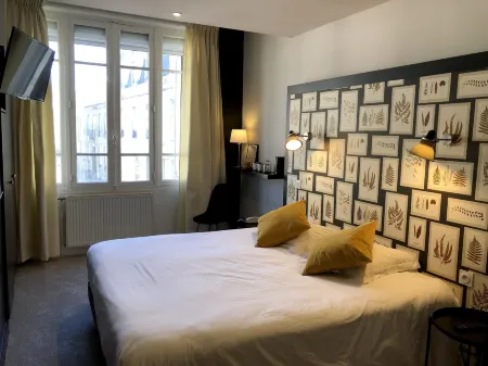 Hôtel le Cobh Отели рядом с достопримечательностью «La Maison du Graal»