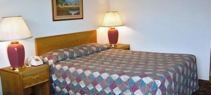 Royal Motor Inn Hotels in Union County