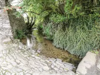Mill Bridge Cottage Hotels in Каслтон