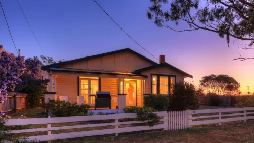 Grace's Spa Cottage Hotels in Smithton