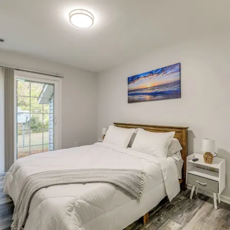 8 Mi to Neuse River: Cozy Gem in Havelock!