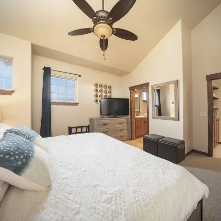 Cozens Pointe B-301 Condo
