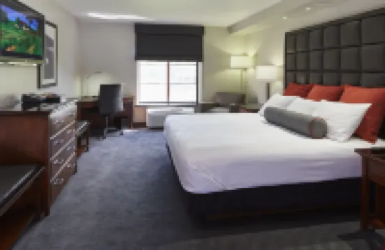 Inn on Woodlake