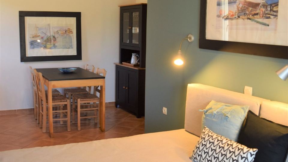 Simatos APARTments & Studios