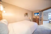 Saints John 2549 by SummitCove Lodging