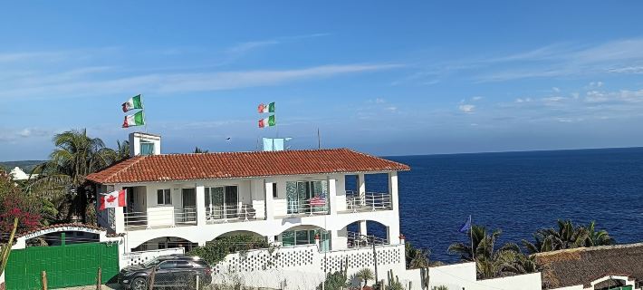 Hotel Luz de Mar ' Right on the Beach Hotels in San Pedro Pochutla