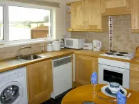 1 Mirehouse Place Hotels in Angle