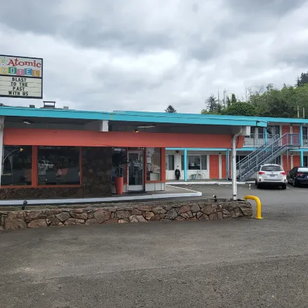 Atomic Motel