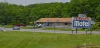 Paramount Motel Hotels in Smithfield Township