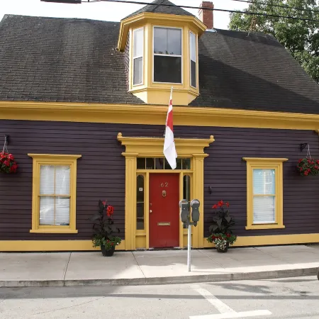 Rum Runner Inn