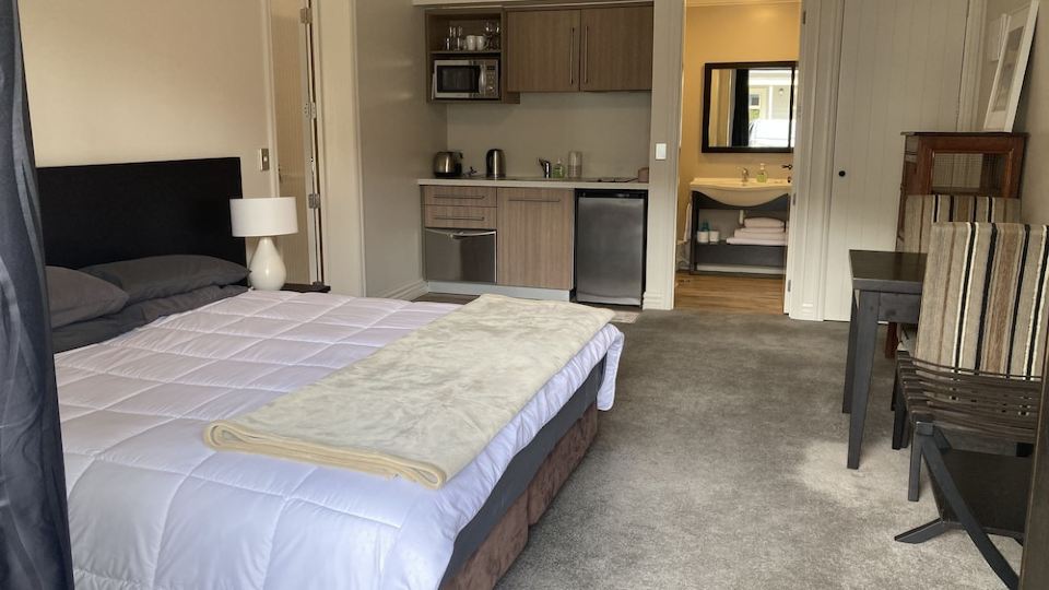 Modern and spacious studio apartment in the beautiful Cardrona Valley
