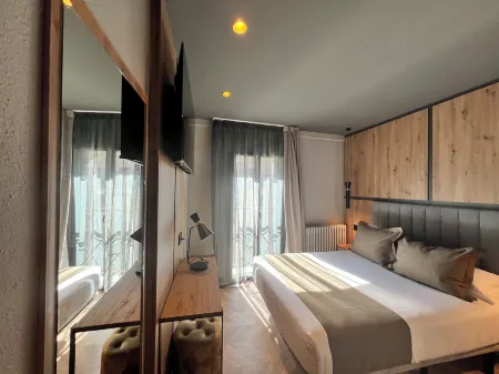 Yomo Petit Paris Отели в г. Encamp