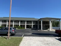 Riverfront Lodge Hotels in 