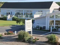 Top Mast Resort Hotels in Barnstable County