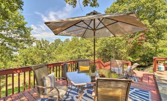 Norfork Lake Getaway Deck, 6 Mi to Main St!
