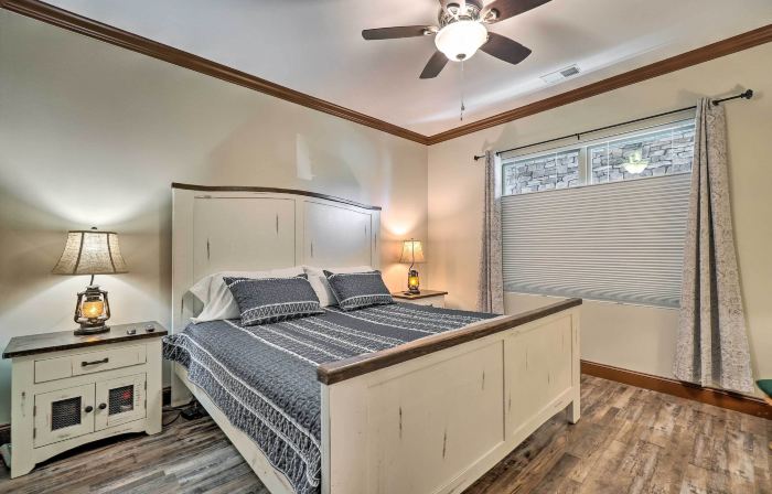 Cozy Townsend Condo, Resort-Style Amenities!