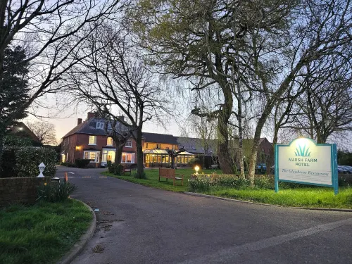 Marsh Farm Hotel - sarapan