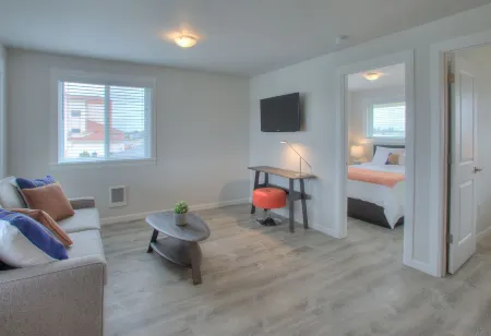 Ocean Shores Resort - Brand New Rooms Отели в г. Ошен Шорс