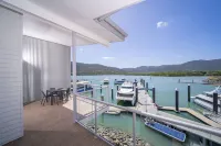 Harbour Cove - Mountain view
