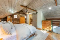 조용한 역사적인 통나무집, 단순한 시절로의 회귀