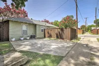 4 Mi to Dtwn: Dallas Gem w/ Furnished Patio - บังกะโล