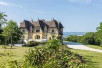 Maison Douce Époque Hotels in Benerville-sur-Mer