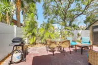 Walk to Beaches and Gulf Indian Rocks Beach Duplex! - parking