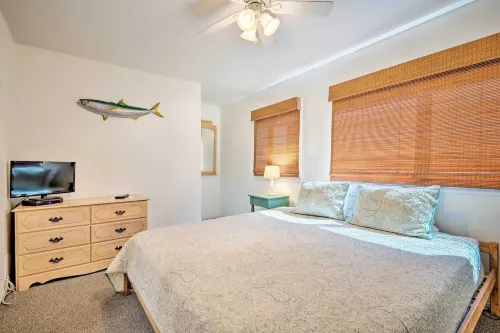 Central Catalina Cottage Walk to Ferry and Eateries - Parkplatz