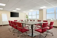 Ramada by Wyndham East Kilbride Hotels in Еаглешам