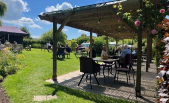 The Jolly Sportsman