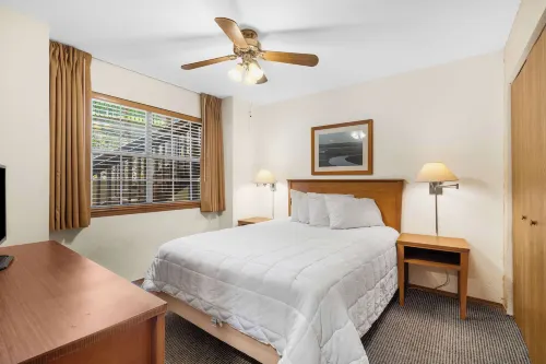 Cozy Timbers Charming Condo for 6 With Resort-style Amenities
