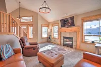 Family-Friendly Oregon Vacation Home w/ Yard - 방갈로