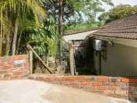 Farm View Guest House Hotels in East london