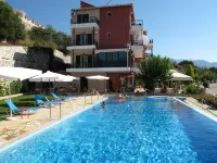 Katerina Lefkada - piscina