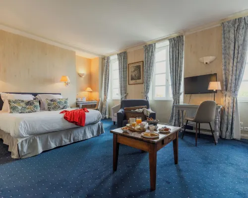 Hôtel le d'Avaugour Hotels in Dinan