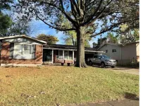 Convenient and newly renovated cozy private home