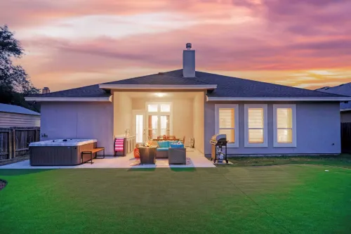 Avantstay의 그래포드, 핫 터브, 파이어핏, 미니 퍼트