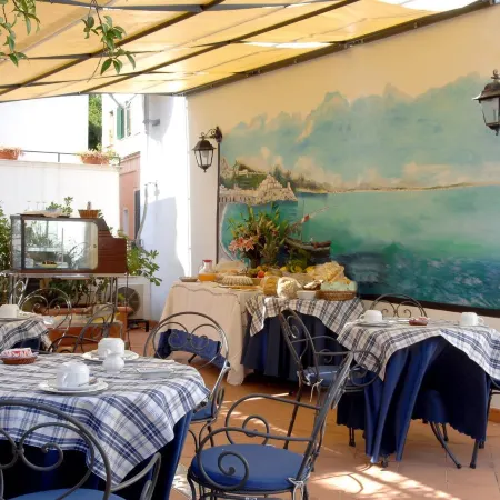 Hotel Antica Repubblica in Amalfi Center at 100mt from the Sea