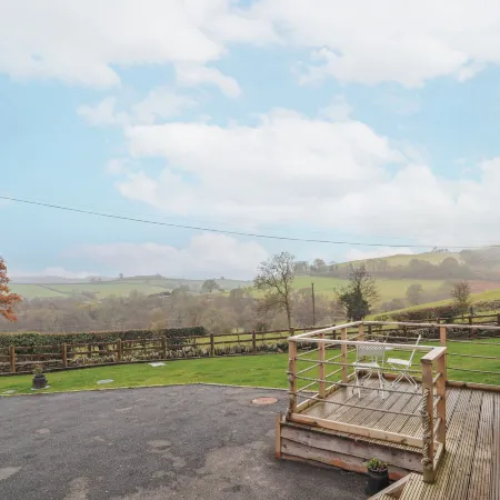 Rhianwen, Plas Moelfre Hall Barns